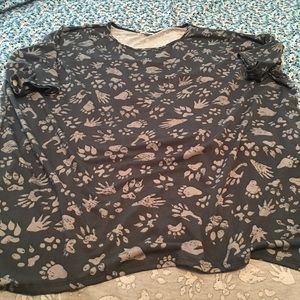 Lularoe Irma top sixe 3x grey with white paw prints, pre-owned